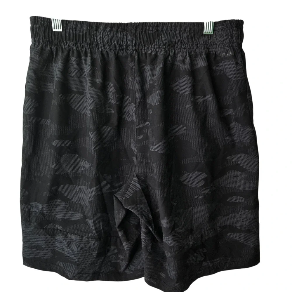 Layer 8‎ Mens L Qwick-Dry Athletic Shorts Black Gray Digi Camo Gym Training